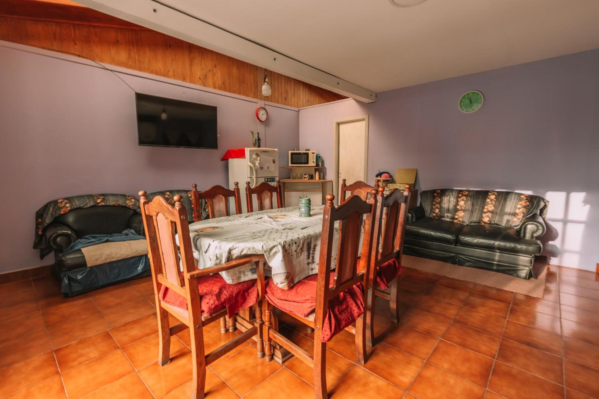 Habitaciones Mary 2 Camas Simples En Casa Compartida ウシュアイア エクステリア 写真