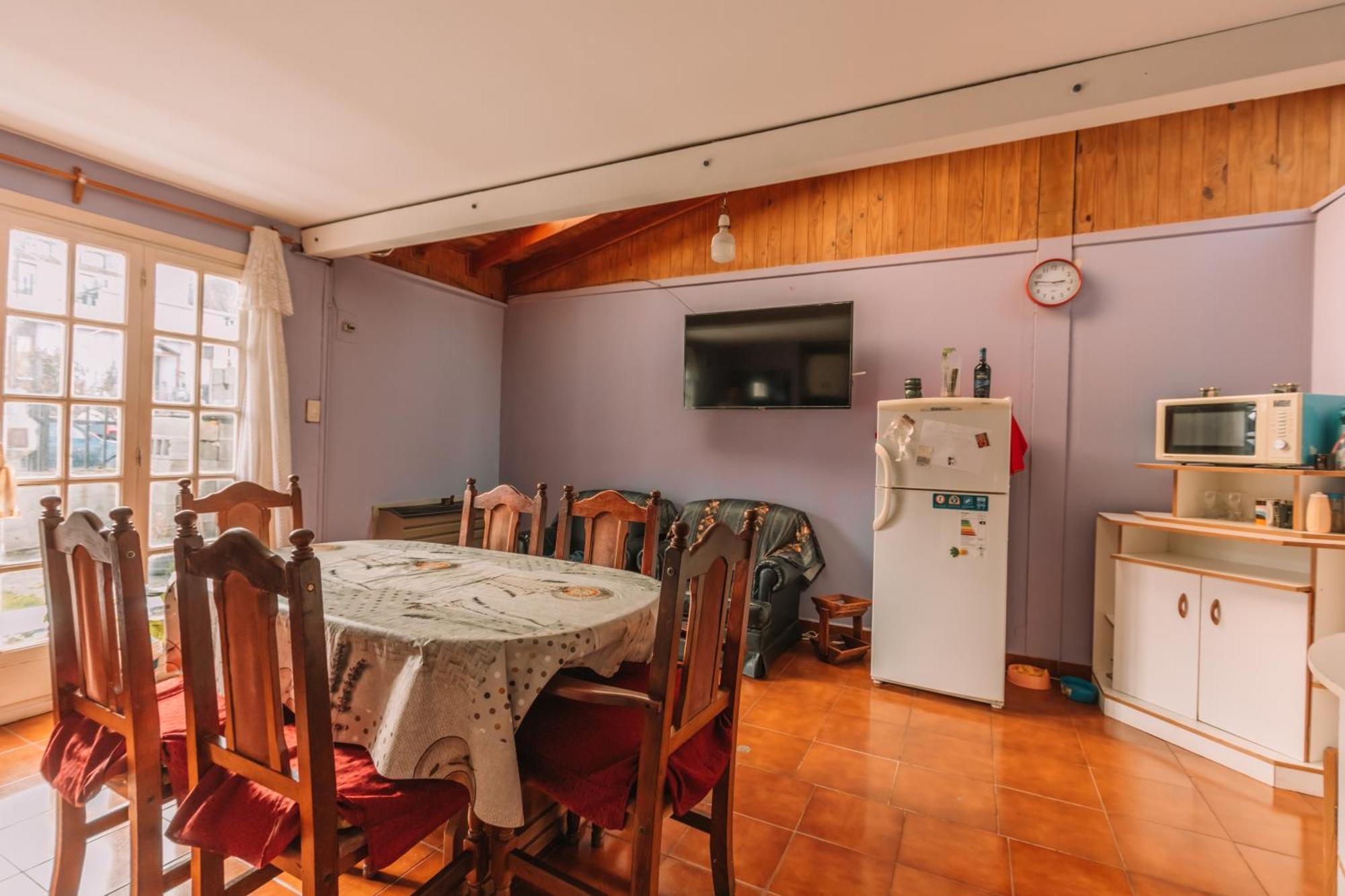 Habitaciones Mary 2 Camas Simples En Casa Compartida ウシュアイア エクステリア 写真